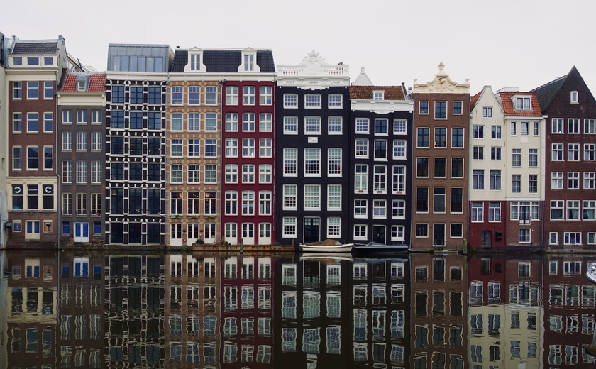 Kamertekort groeit, toch stopt Amsterdam met plan voor meer studentenwoningen